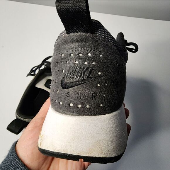 Nike Air Max Tavas Women's Size 8.5 - Picture 3 of 5